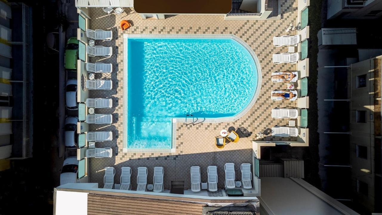 Hotel Principe Cattolica Exterior photo